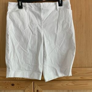 Talbots White Bermuda Perfect 10 1/2” Shorts Crisp Cotton Casual Sz 10